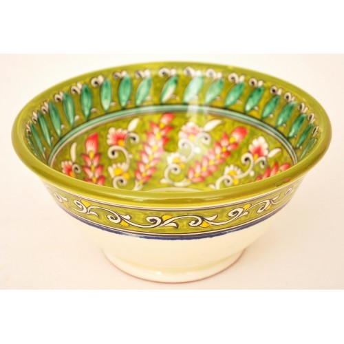 Зеленая посуда из керамики    
